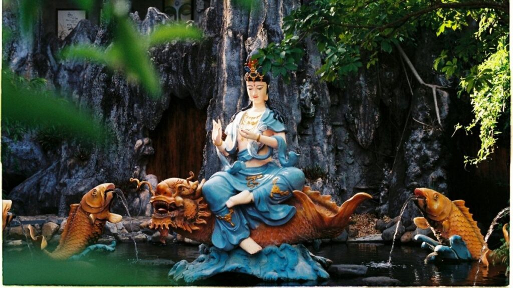 Tụng Kinh Phổ Môn: Nghi thức, kinh văn và cách tụng tại nhà 7 Cách tụng Kinh Phổ Môn tại nhà cho người mới bắt đầu