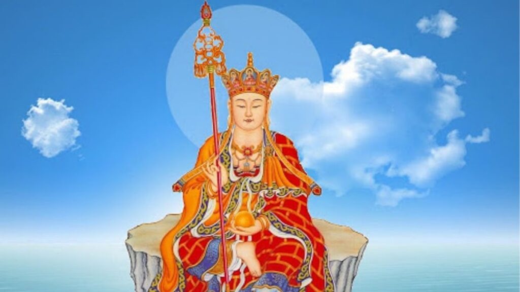 Người mới tụng Kinh Địa Tạng tại nhà trong không gian yên tĩnh